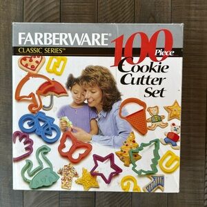 Vintage Farberware Cookie Cutter Set (90 pieces approximately)